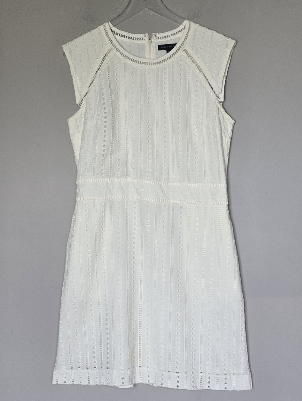 Banana Republic Sleeveless White Eyelet Shift Dress (With Pockets)
